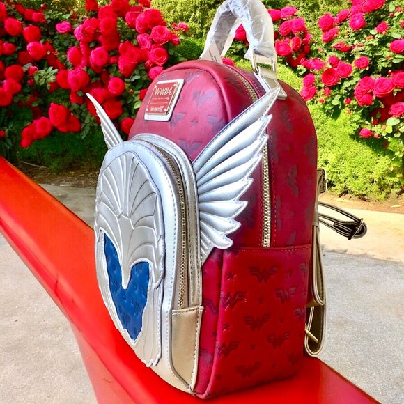 Loungefly x DC Comics Wonder Woman Mini Backpack Limited Edition New main image 4